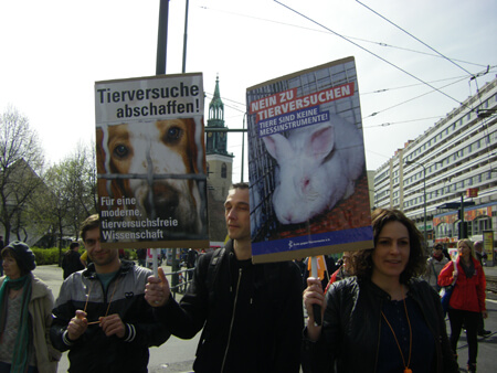 Großdemo gegen Tierversuche in Berlin