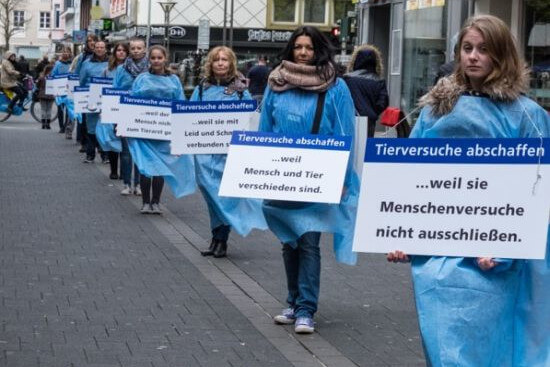 Aktionstag gegen Tierversuche in Krefeld