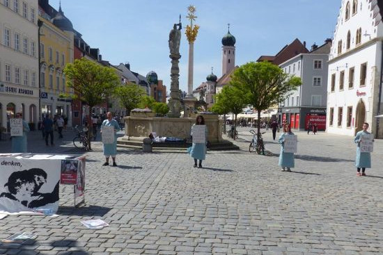 Aktionstag gegen Tierversuche in Straubing