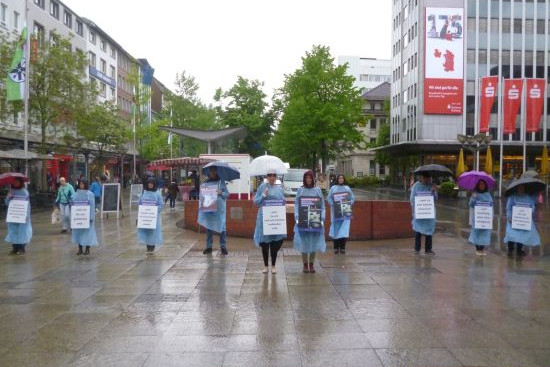 Aktionstag gegen Tierversuche in Duisburg