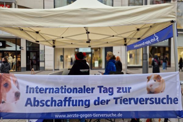 Aktionstag gegen Tierversuche in Hamburg