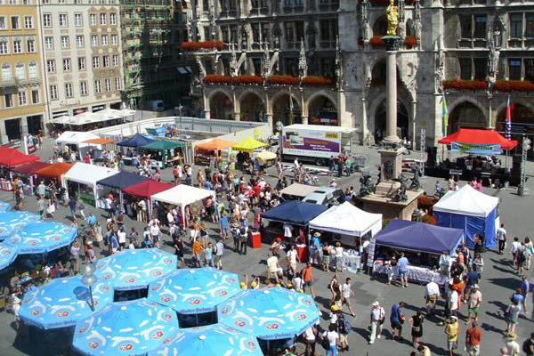 Aktionswoche gegen Botox-Tierversuche 2013 in München